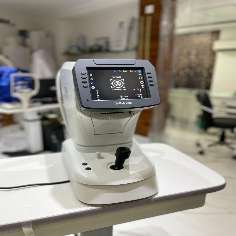 G-Matronix auto refractometer