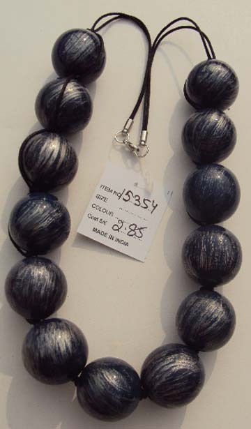 बीडेड चोकर हार