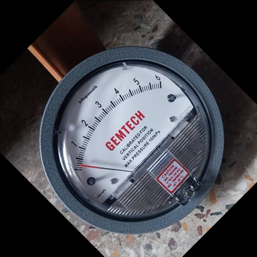 India NO 1  GEMTECH Differential Pressure Gauge