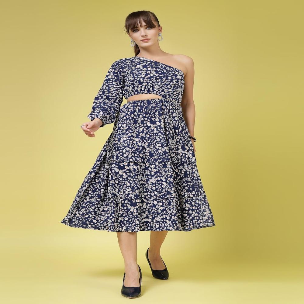 Crepe A-Line Midi Dress - Color: Black