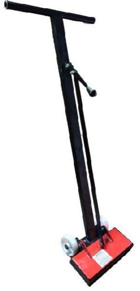 Magnetic Floor Cleaning Sweeper - Capacity: 43560 Kg