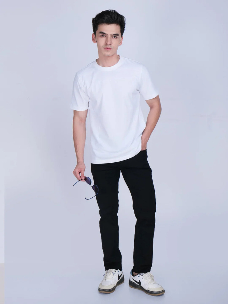 Black Regular Fit Jeans - Color: Different Available