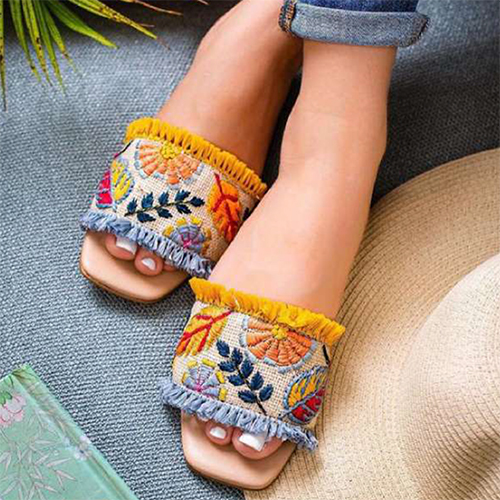 Ladies Embroidery Slipper - Attributes: Comfortable & Soft