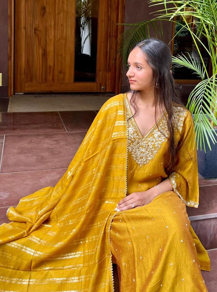 Ladies Baari Suit Set - Color: Purple