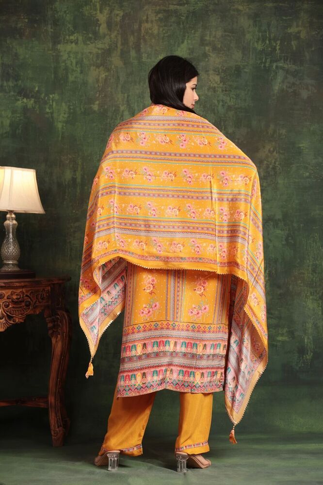 Ladies Yellow Digital Print Warm Suit Set - Color: Multicolor