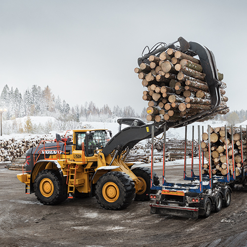 L350h Wheel Loader - Color: Black & Yellow