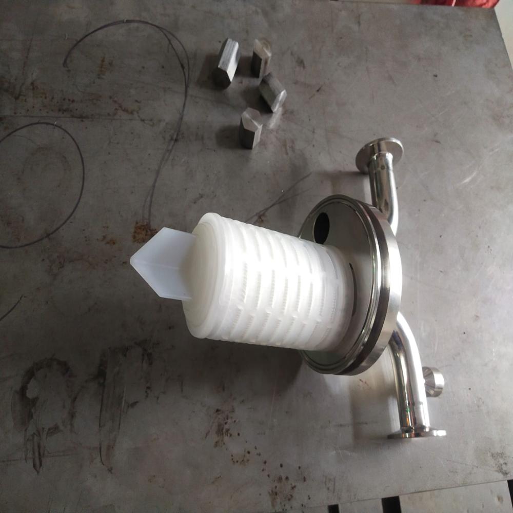 Cartridge filter housing