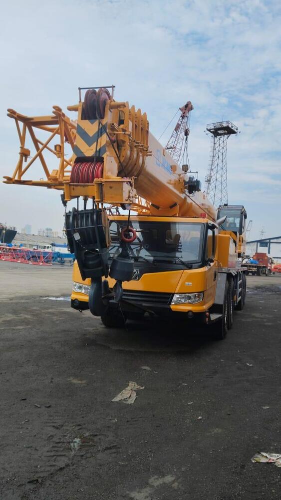 85 Ton Telescopic Crane Available for Rental