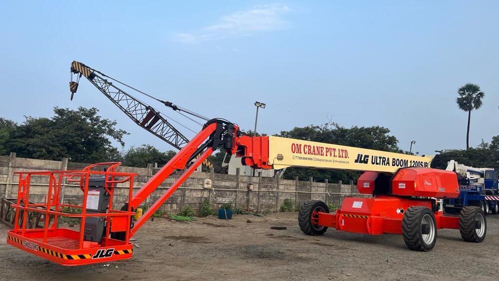 120 Ft Self Propelled Boom Lift Available for Rental