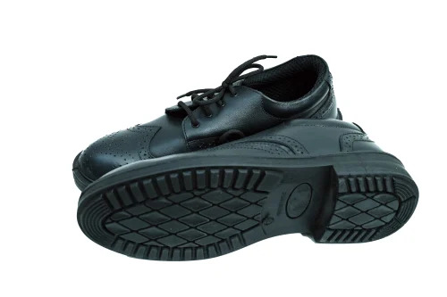 Rival Brogue Leather Safety Shoes - Color: Black