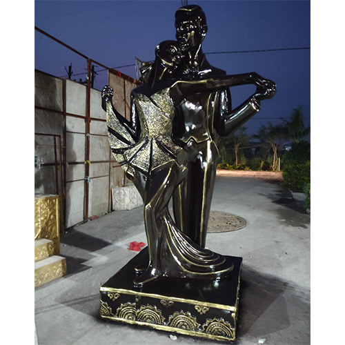 Fibre Couple Statue