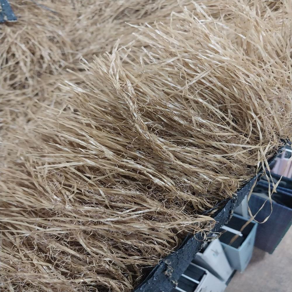 Artificial Thatch Grass For Cafe, Restaurant, Hotels, Hut, Gazebos, Roof & Ceiling - Color: Brown