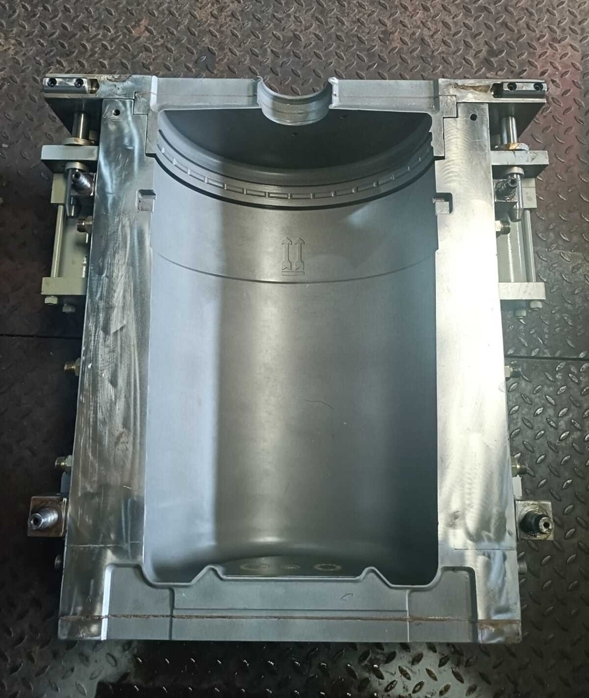 Blow Molding - Color: Grey