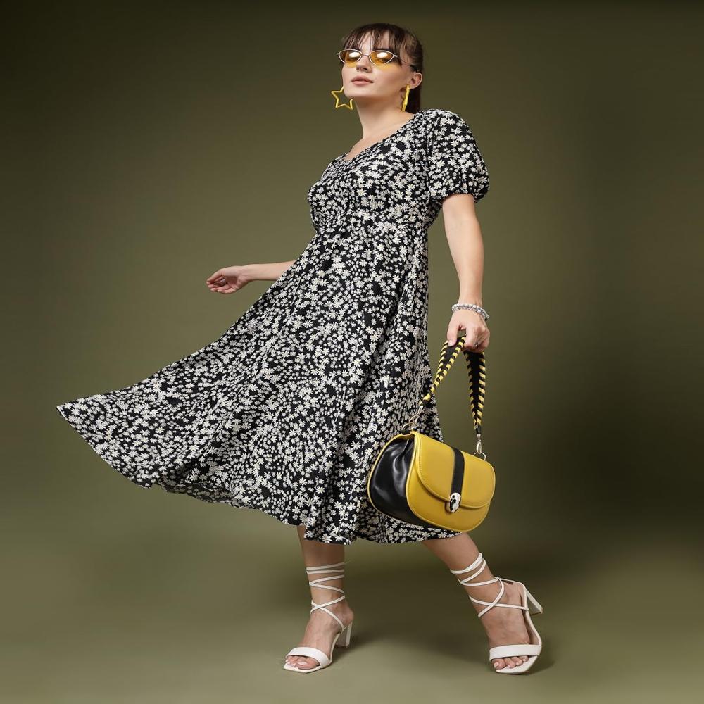 Women Flare Dress - Color: Black