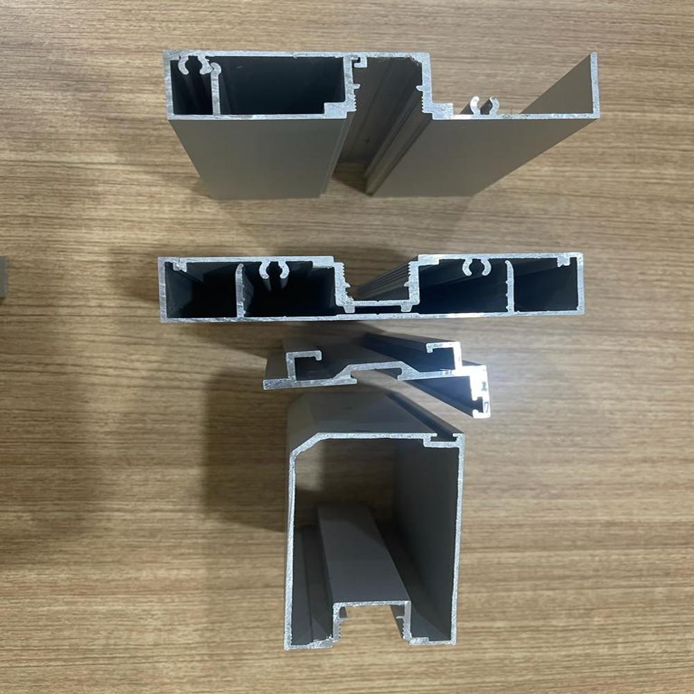 Aluminium Transition Profile By Re Imagine Creative Decor - Color: Gray