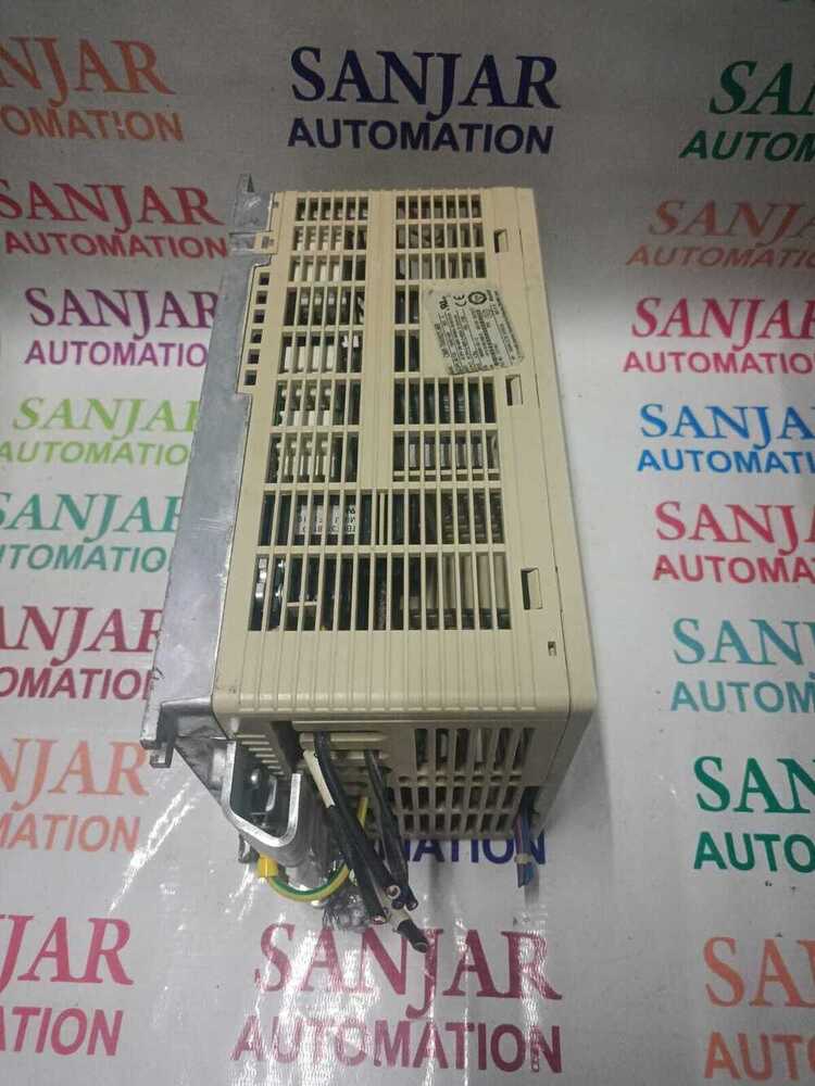 YASKAWA CIMR-TR4V0031JMB