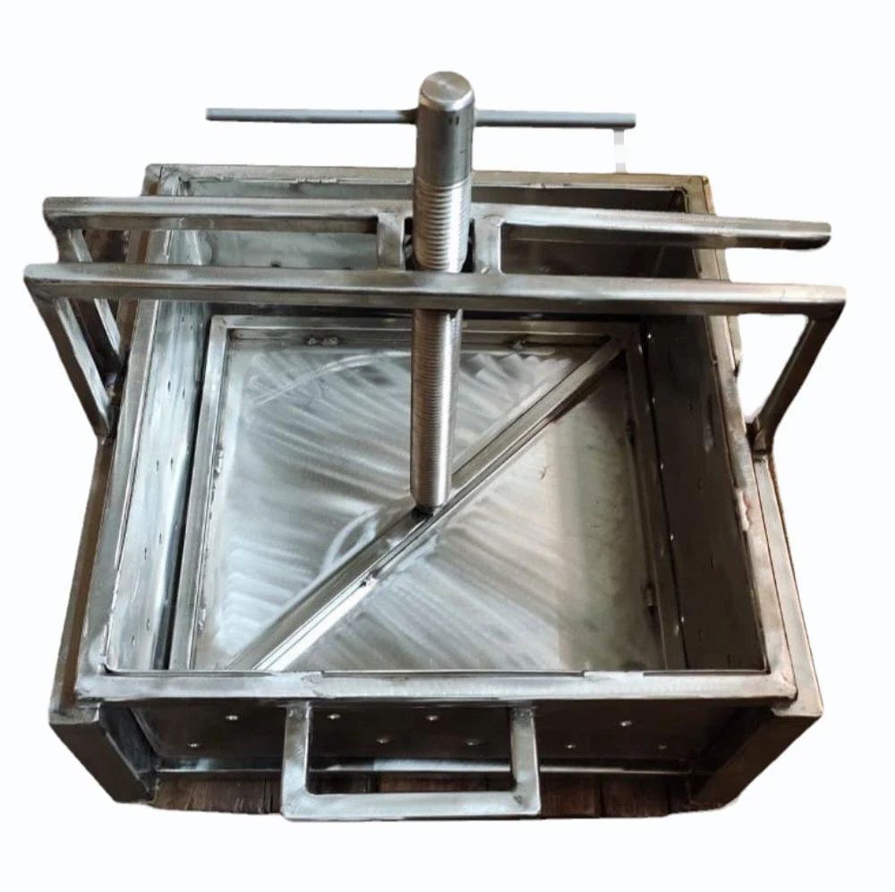 manual panner pressing