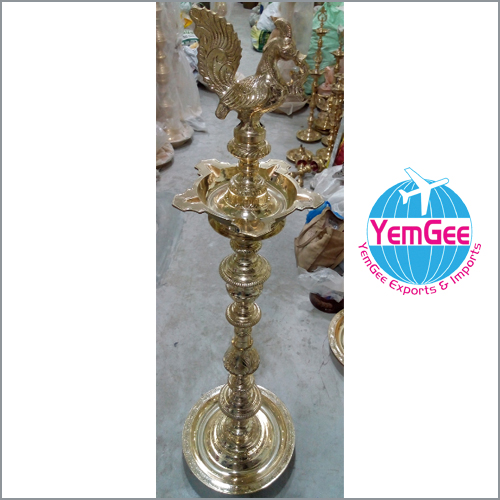 Brass Kuthuvilakk Oil Lamp - Color: Golden
