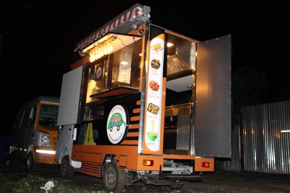 South Indian Food Truck - Color: As Per Requirement
