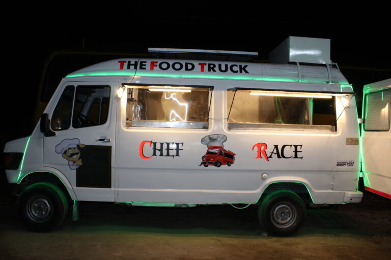 Aft-0002 Food Truck - Color: As Per Requirement