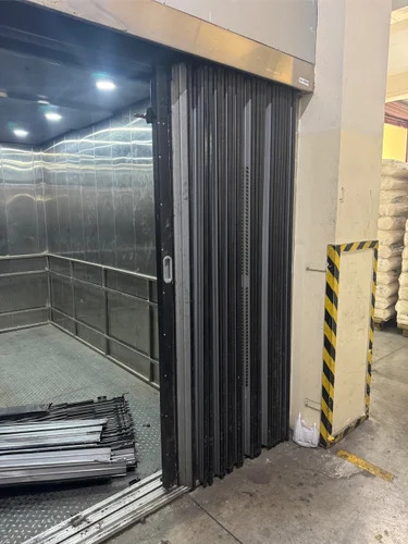 Industrial Elevator - Capacity: 1 Ton