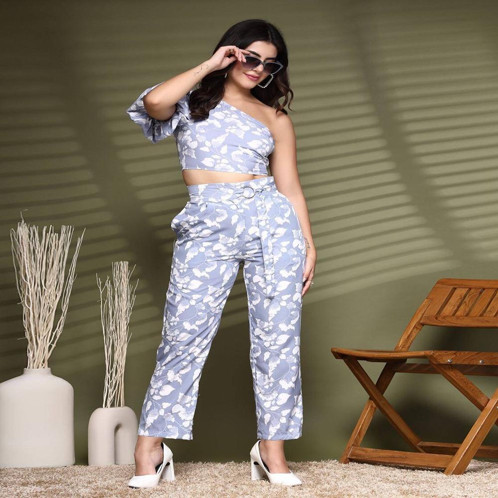 Leaf Print Trousers - Color: Purple