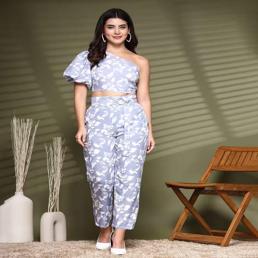 Leaf Print Trousers - Color: Purple