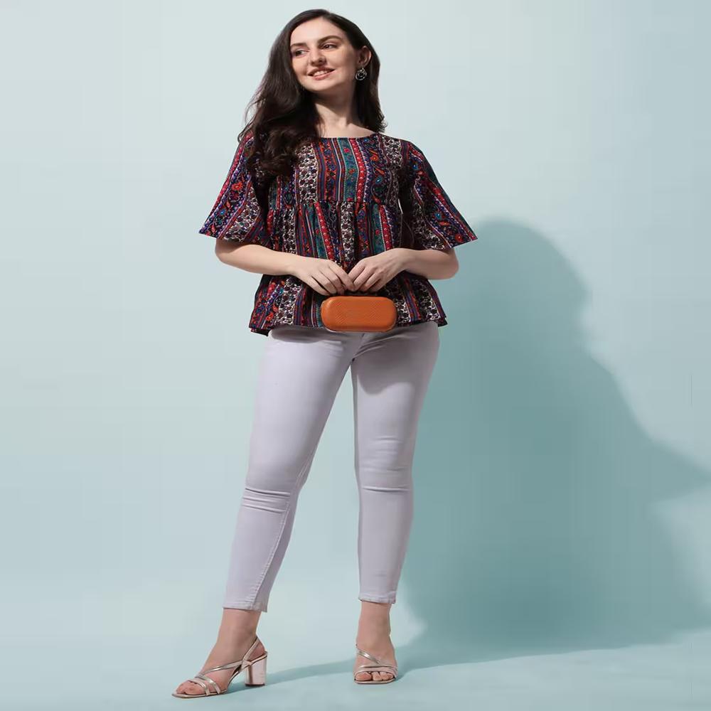 Women Top with Tie-Up Neck