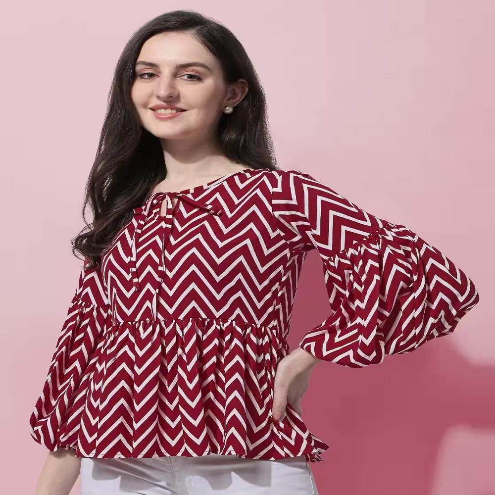 Chevrons Print Top With Tie-up Ne - Color: Red