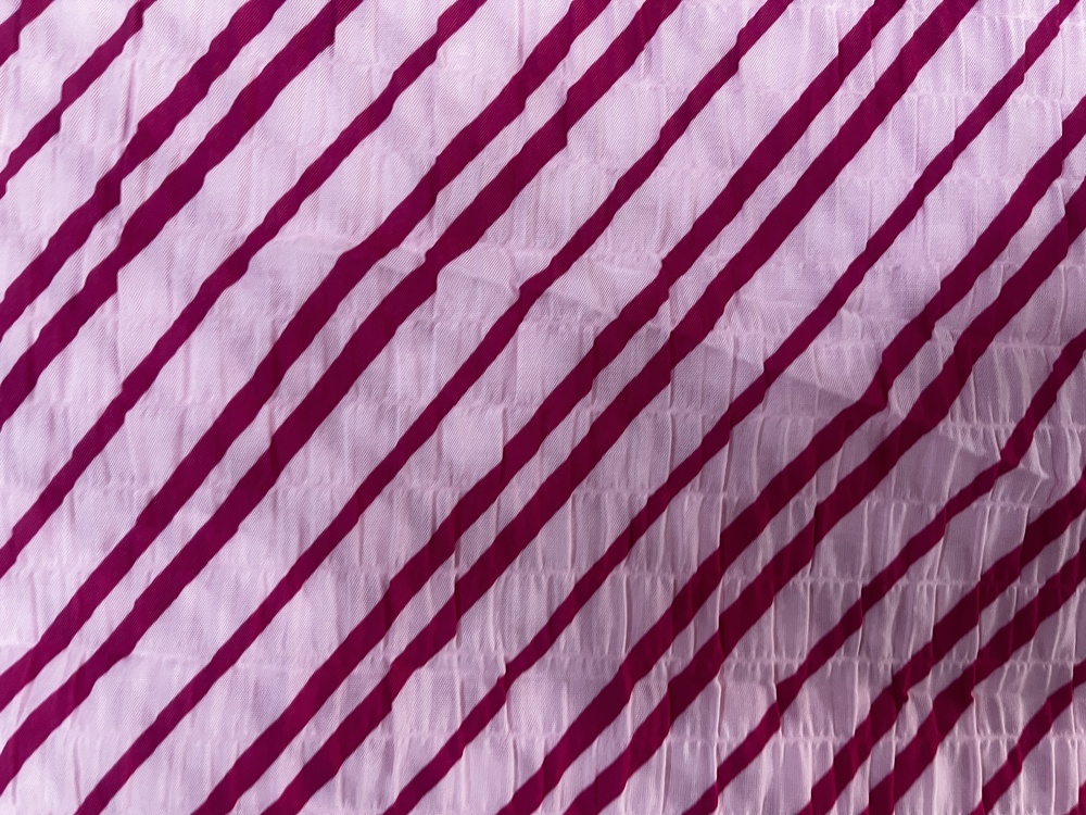 Polyester Seer sucker and bubble fabric