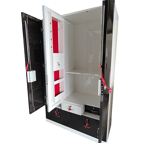 3 Door Deluxe Almirah