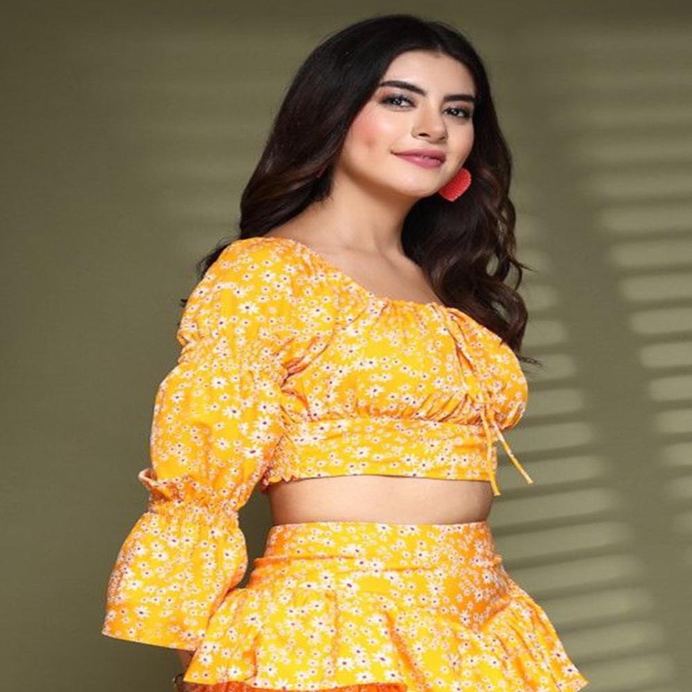 Floral Printed Gathered Tie-Ups Regular Crop Top