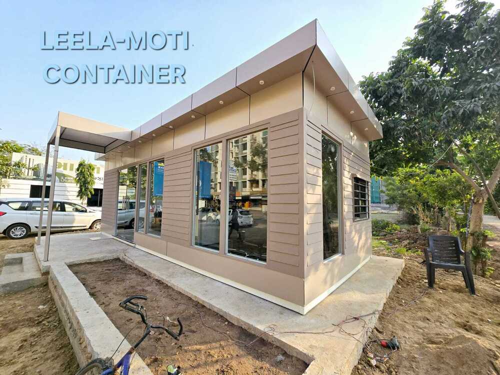 PREMIUM Portable office container with partition and Toilet/Pantry , Size : 30'/12'/9'