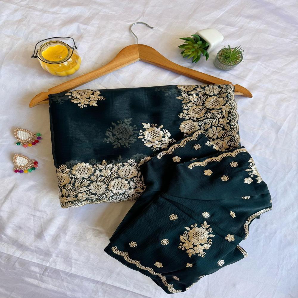 Exclusive Designer Women Saree - Color: Mor Pitch