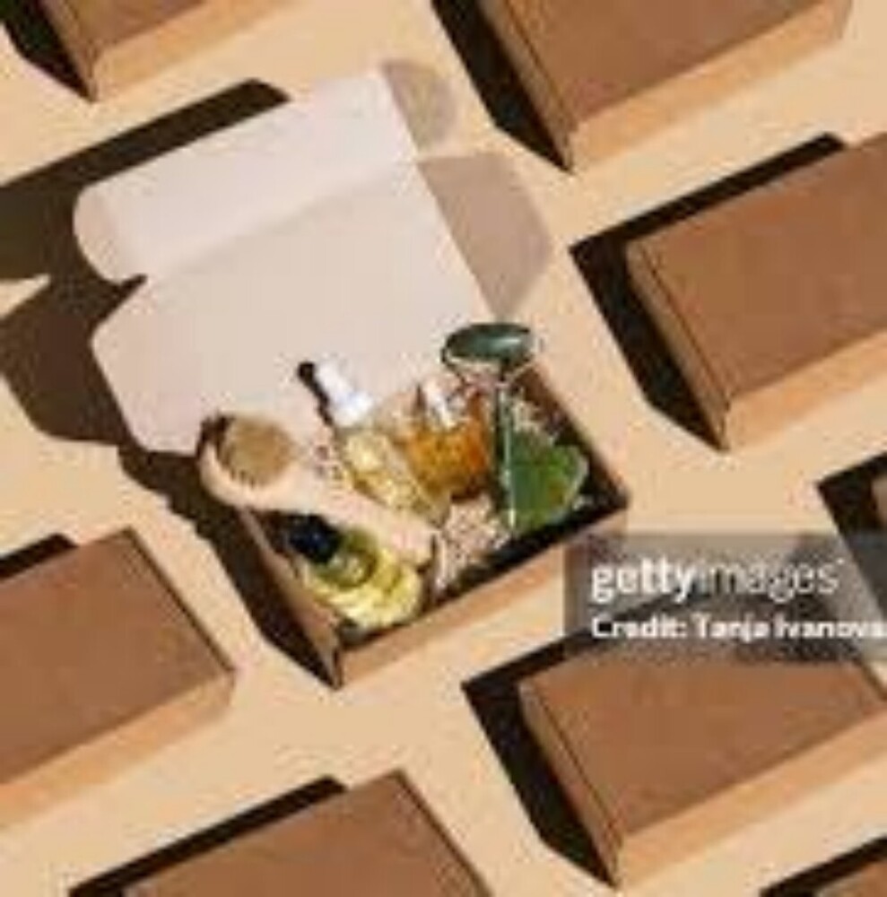 Specialized Packaging Solution - Finishing: Glossy Lamination