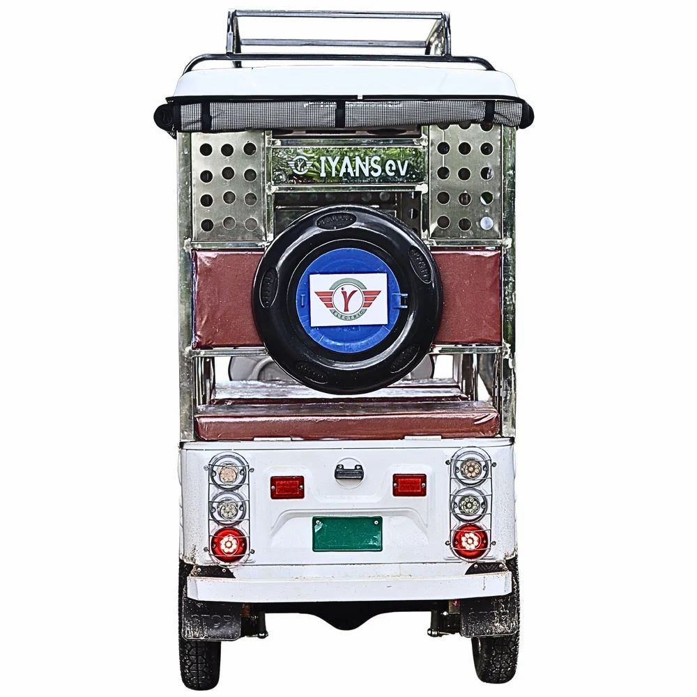 Electric Rickshaw Passenger Model - Battery Life: 5-6 Hours
