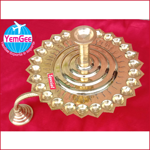 Brass Natchirta Arathi - Color: Golden