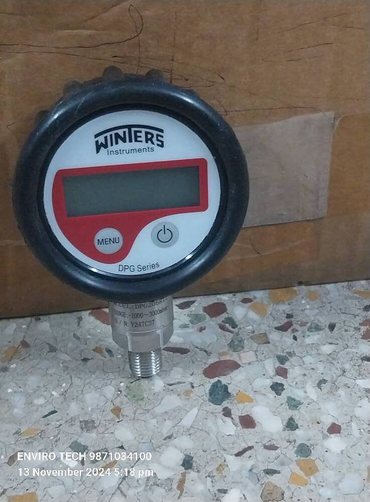 Winters Canada Digital Pressure Gauge MODEL - DPG220 RANGE - 0/1500 PSI