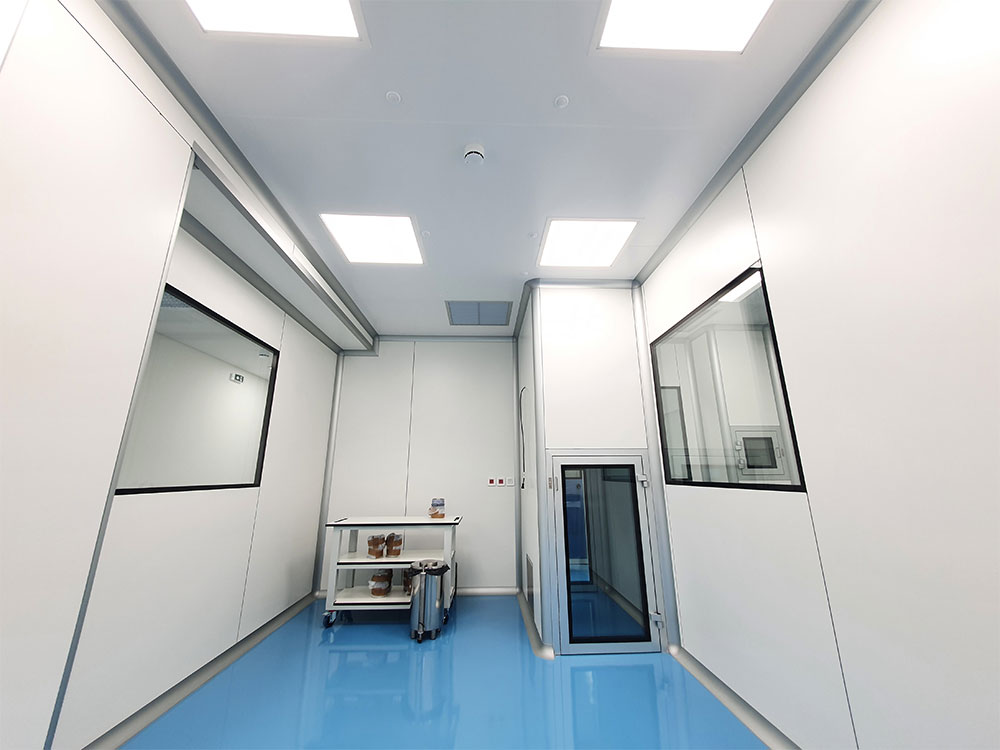 Pcgi Puf Clean Room Partition Panel - Color: As Require