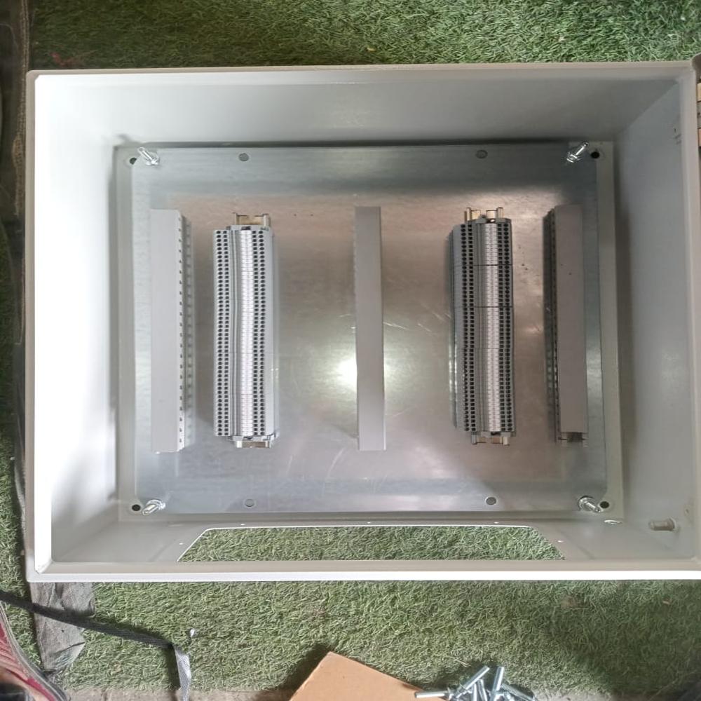 Ip65 Industrial Mild Steel Enclosures (300x300x210 - Color: Ral7035