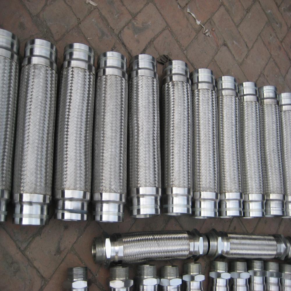 Ss Flexible Corrugated Metallic Hoses - Color: Silver