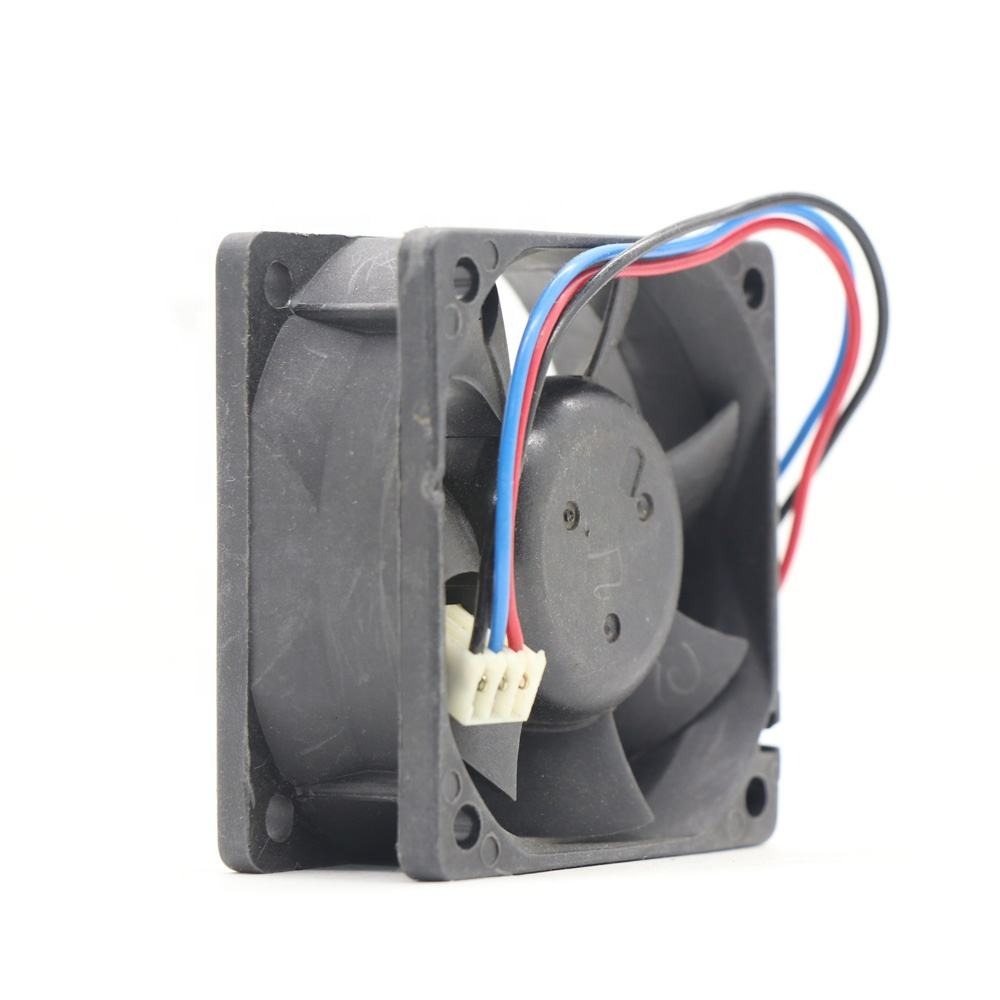 Delta AFB0605H AFB0605H-R00 6cm 60X60X25mm 5V DC 0.47A 15.4 CFM 4000RPM Double Ball Bearing Network Box USB Axial Cooling Fan