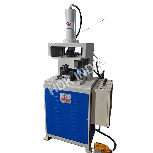 Hydraulic 90 Degree Pipe Notching Machine - Capacity: 30 Ton