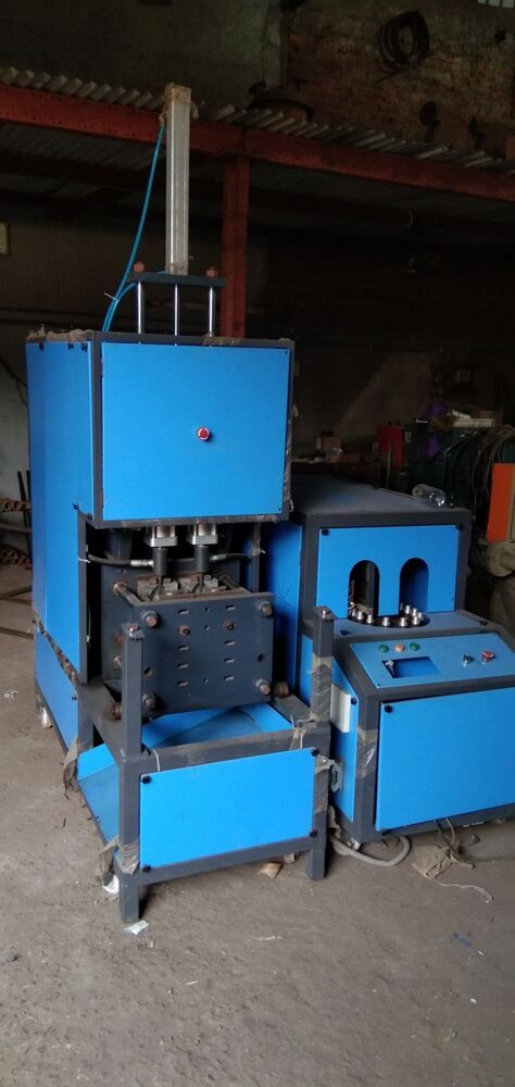 Wall Plug Making Injection Machine - Color: Blue