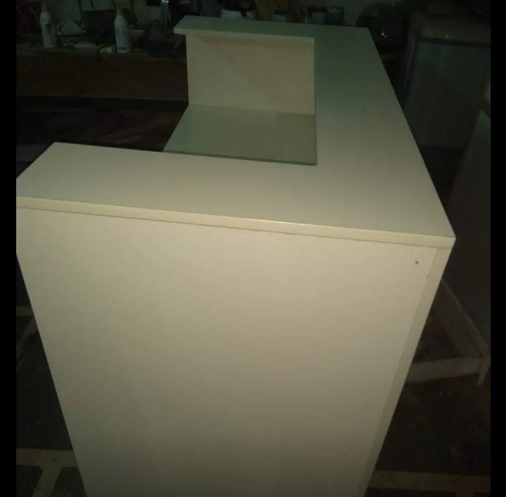 Checkout Billing Counter - Capacity: Requirement Based Kg