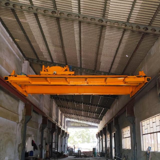 Double Girder EOT Crane