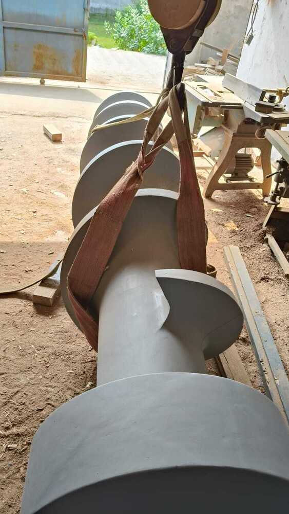 Grey Screw Feeder Wooden Pattern