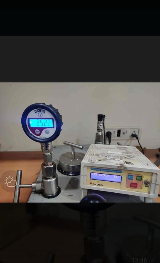 Winters Canada Digital Pressure Gauge MODEL - DPG219 RANGE - 0-1000 PSI