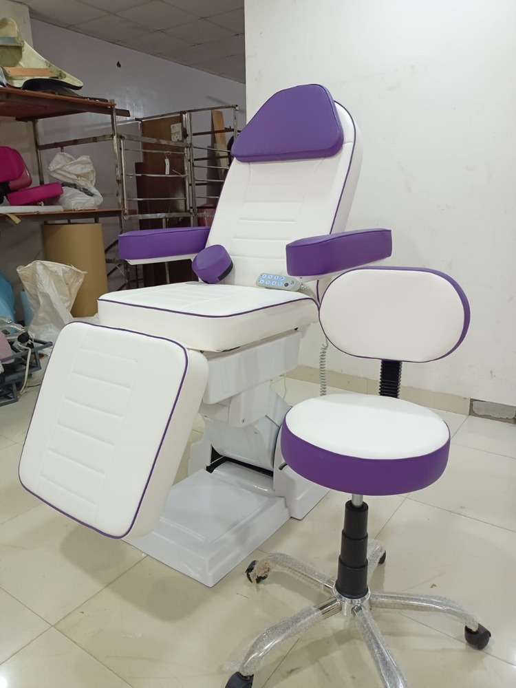 Derma Chair - Color: Purple & White