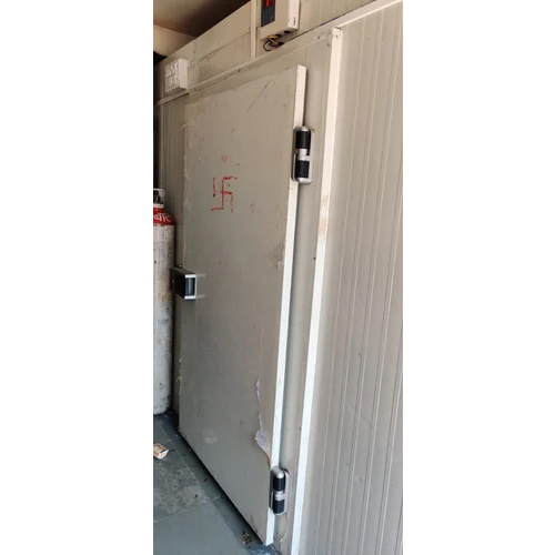 Cold Storage Room Door - Application: Commercial